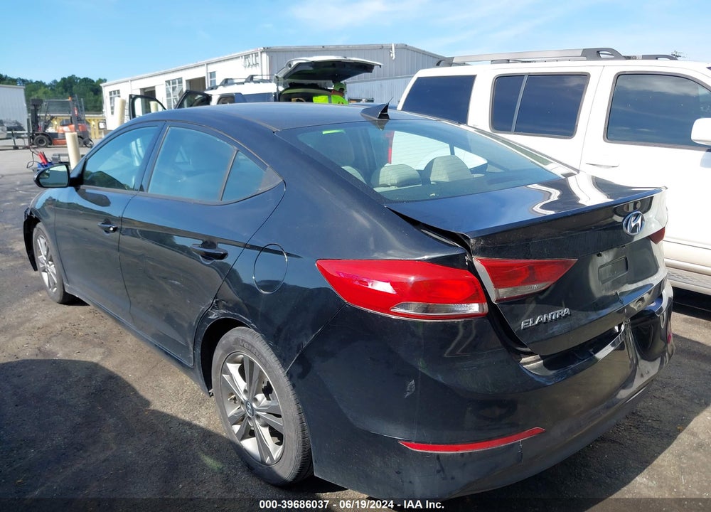 2017 HYUNDAI ELANTRA SE VIN: 5NPD84LF4HH175335
