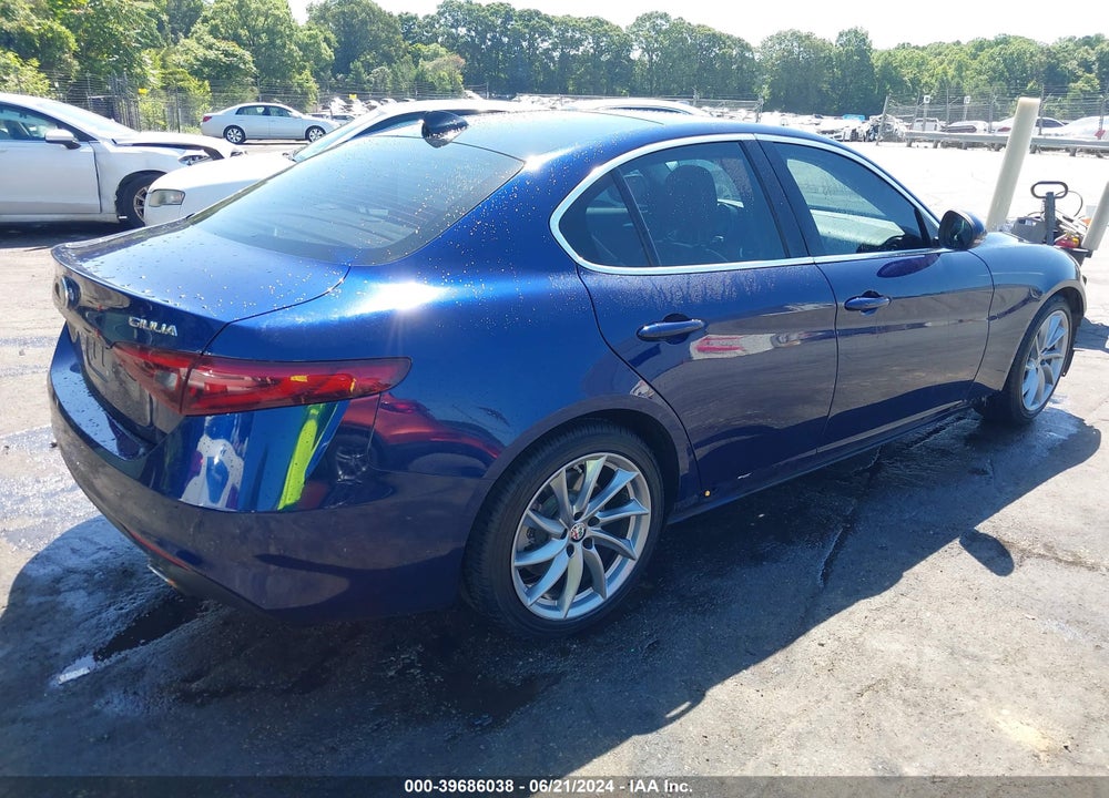 2017 ALFA ROMEO GIULIA RWD VIN: ZARFAEBN9H7536645