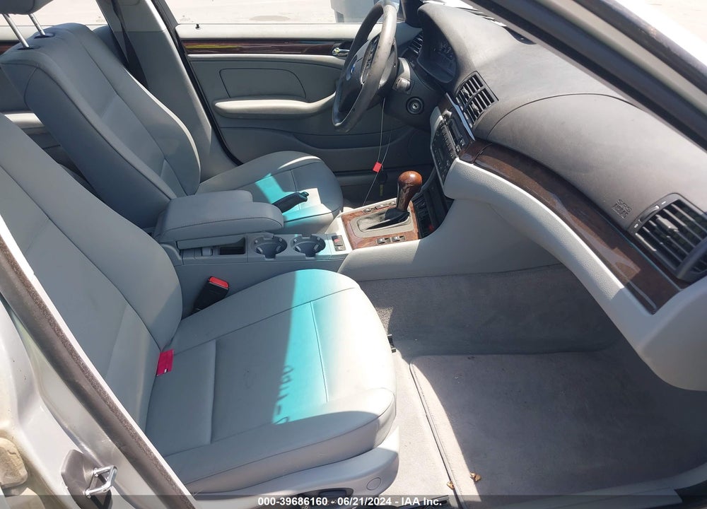 2003 BMW 325I VIN: WBAAZ33493PH34397
