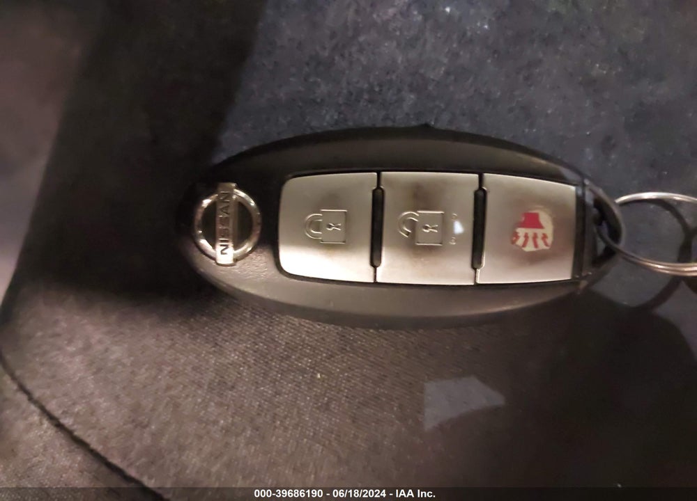 2013 NISSAN PATHFINDER SV VIN: 5N1AR2MM9DC665417
