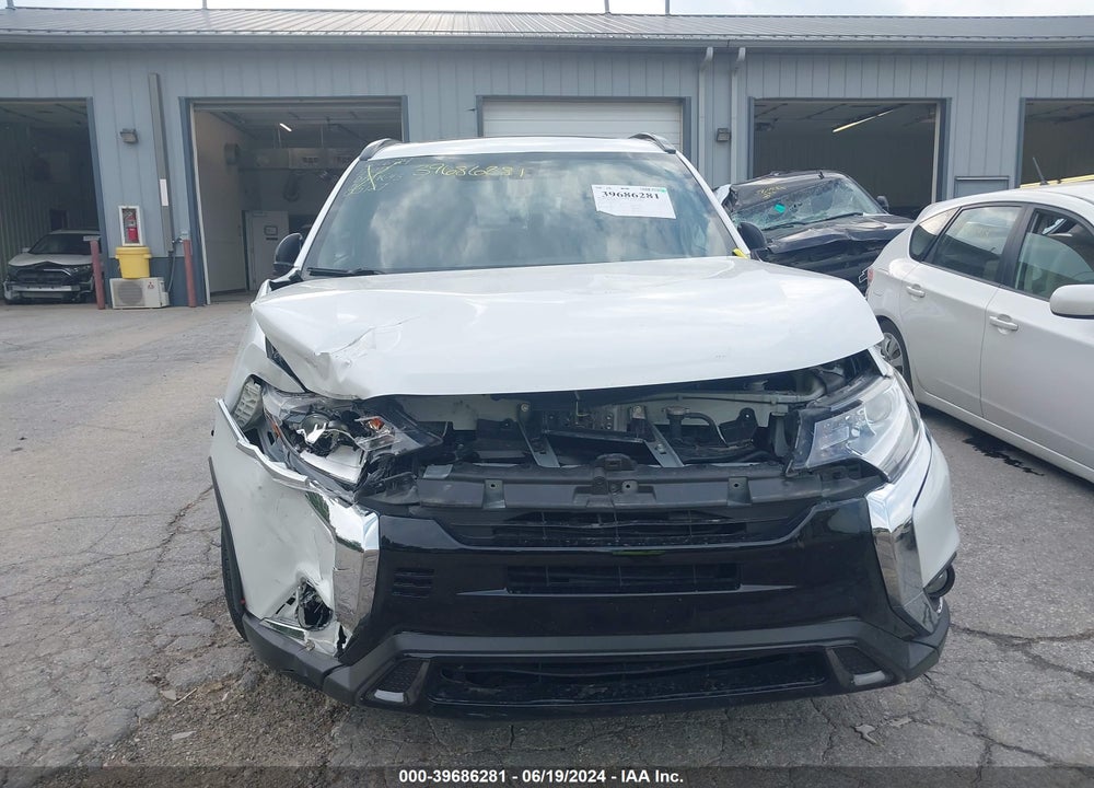 2020 MITSUBISHI OUTLANDER LE 2.4 VIN: JA4AD3A31LZ017483