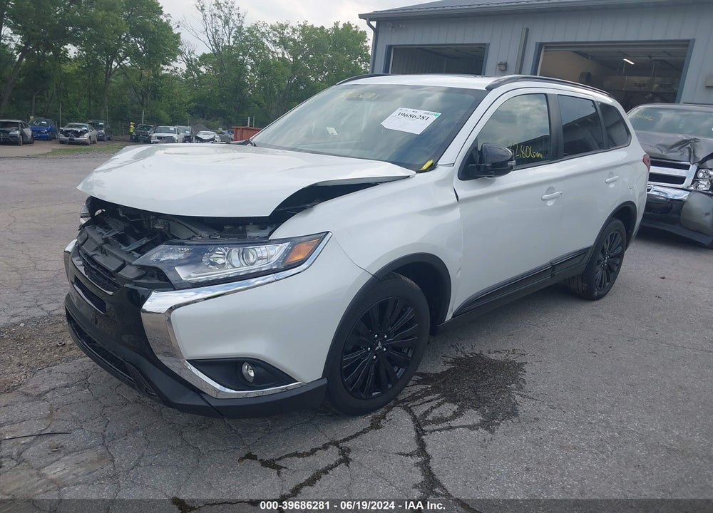 2020 MITSUBISHI OUTLANDER LE 2.4 VIN: JA4AD3A31LZ017483