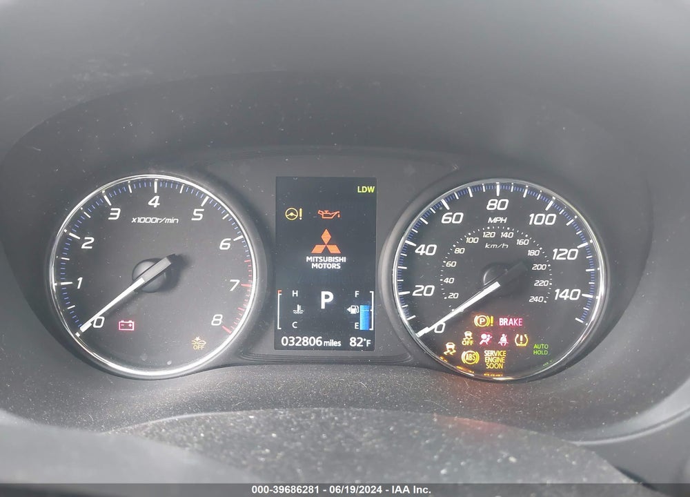 2020 MITSUBISHI OUTLANDER LE 2.4 VIN: JA4AD3A31LZ017483