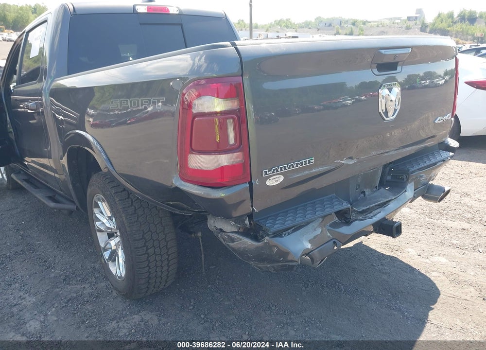 2021 RAM 1500 LAIE  4X4 5'7 BOX VIN: 1C6SRFJTXMN735420