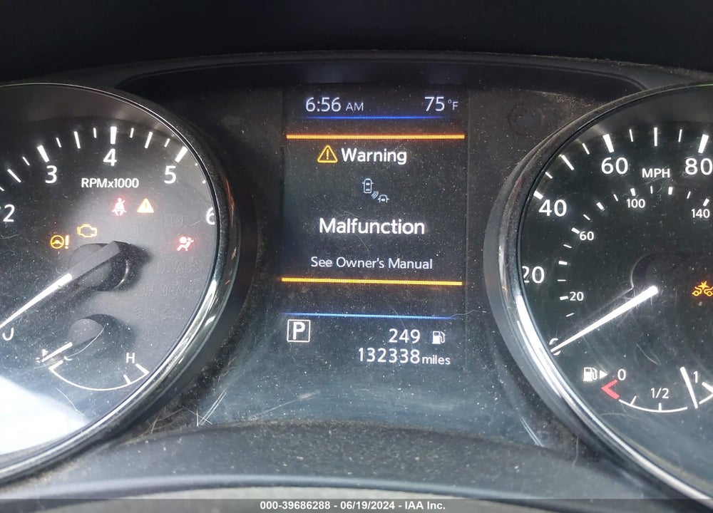 2018 NISSAN ROGUE VIN: JN8AT2MV2JW314569