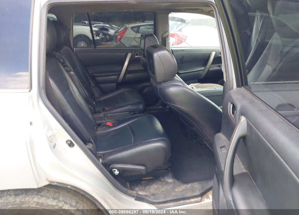 2013 TOYOTA HIGHLANDER SE V6 VIN: 5TDBK3EH2DS273401