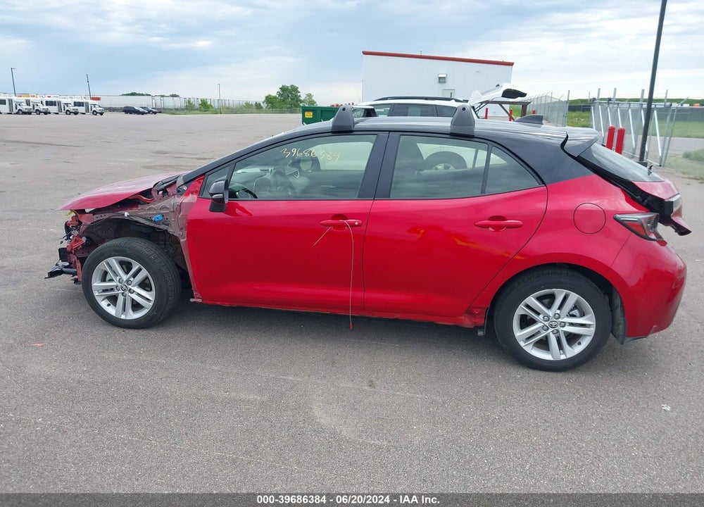 2022 TOYOTA COROLLA SE VIN: JTND4MBE6N3183735
