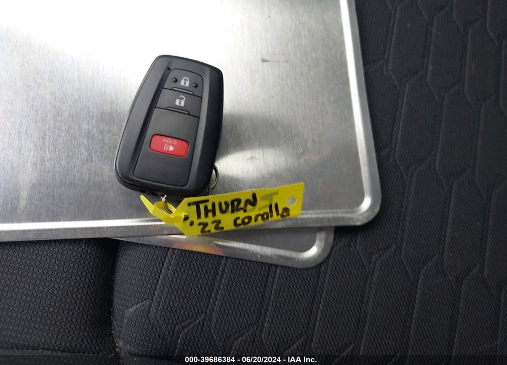 2022 TOYOTA COROLLA SE VIN: JTND4MBE6N3183735