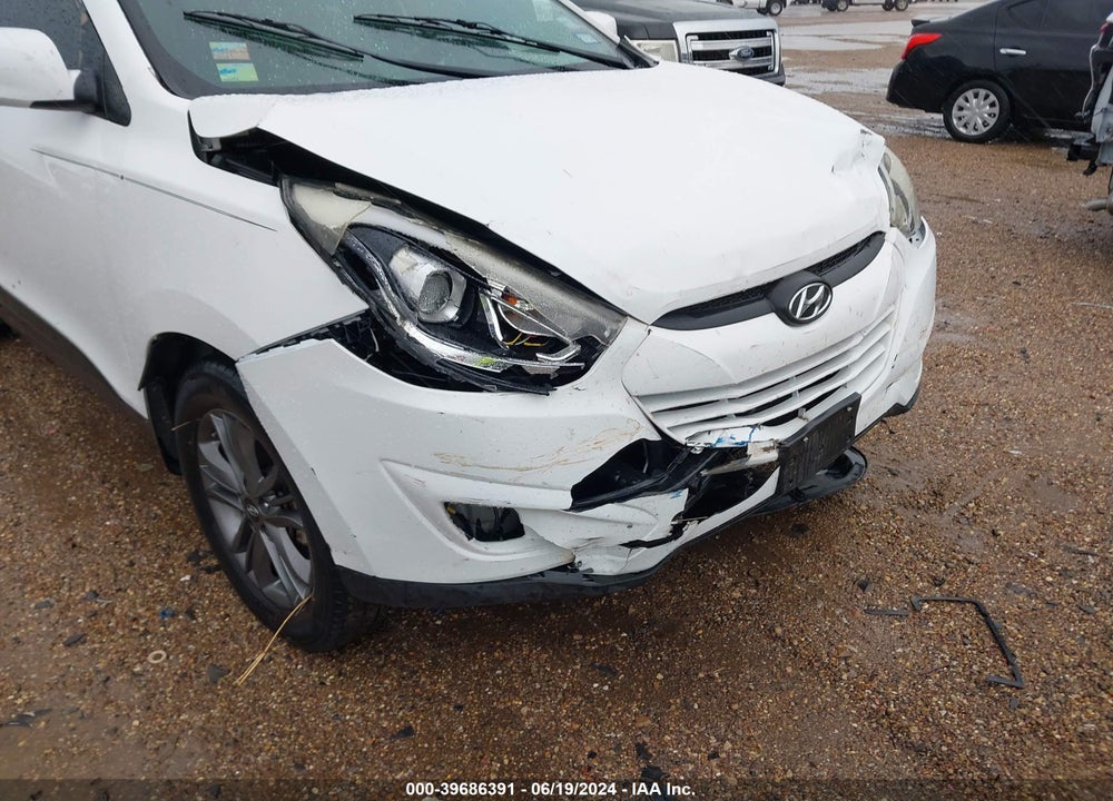 2015 HYUNDAI TUCSON SE VIN: KM8JU3AG1FU056919