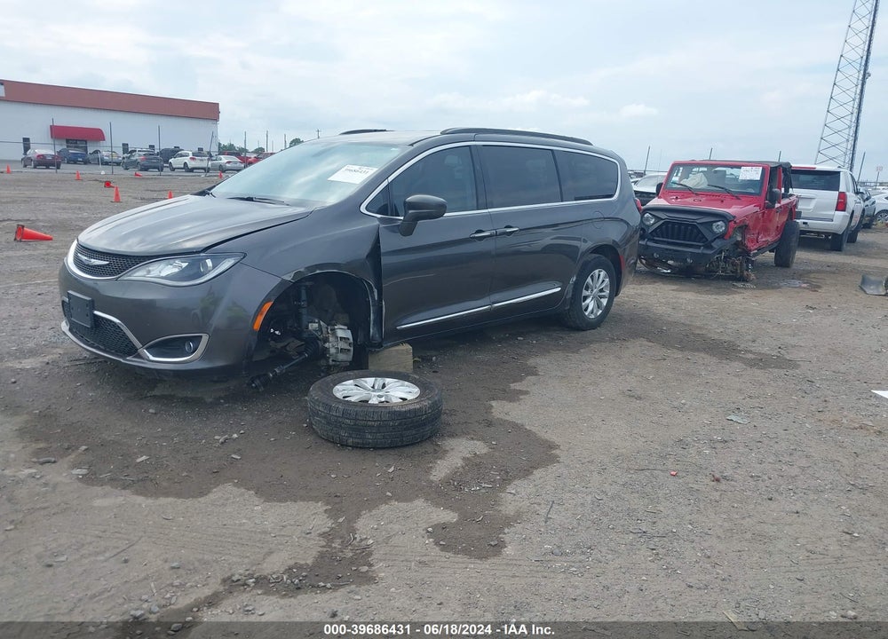 2017 CHRYSLER PACIFICA TOURING L VIN: 2C4RC1BG0HR507920
