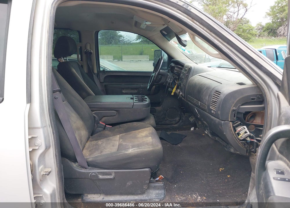 2011 CHEVROLET SILVERADO 1500 LT VIN: 3GCPKSE39BG376007