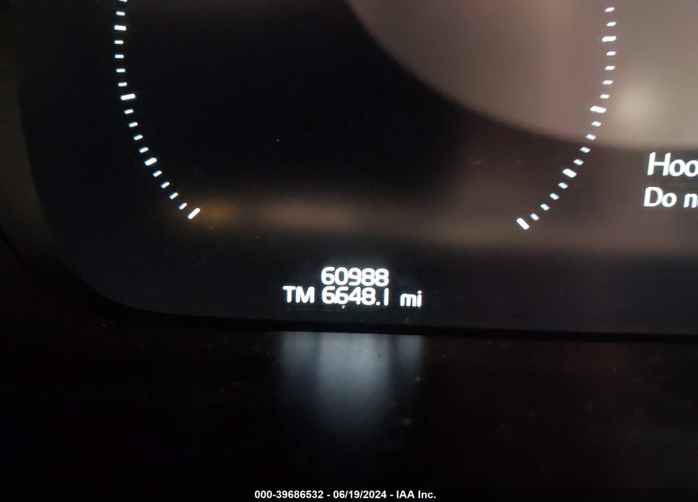2019 VOLVO XC90 T5 MOMENTUM VIN: YV4102CK7K1426324