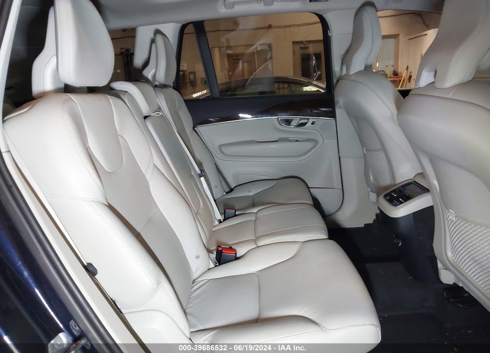 2019 VOLVO XC90 T5 MOMENTUM VIN: YV4102CK7K1426324