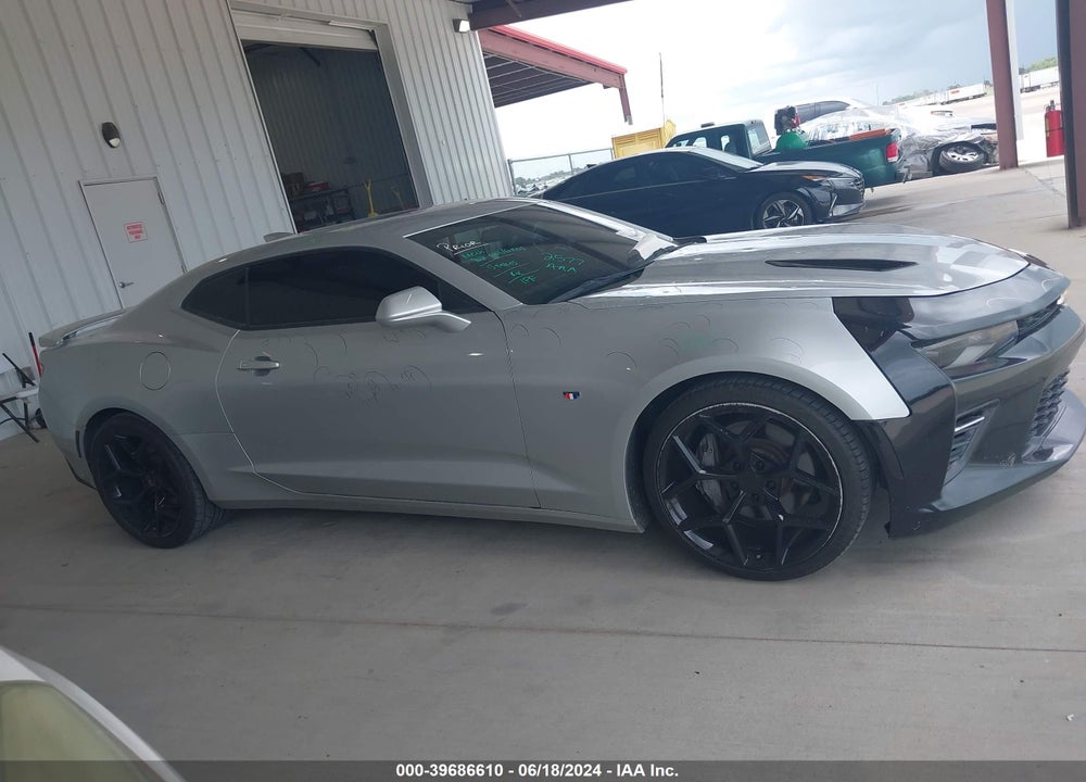 2017 CHEVROLET CAMARO 2SS VIN: 1G1FG1R72H0184003