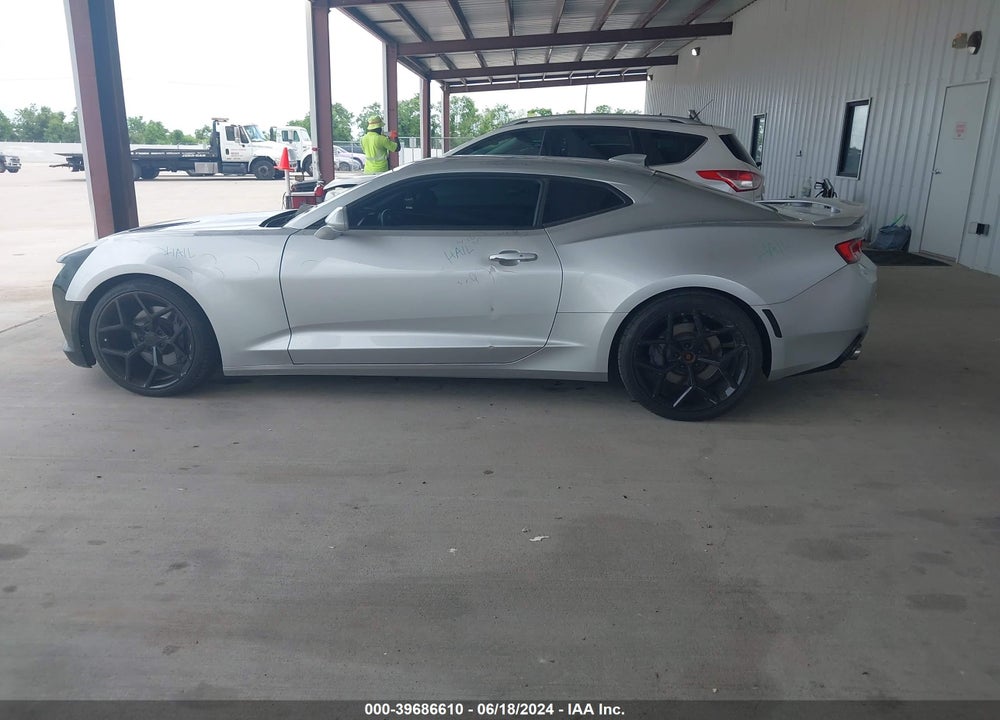 2017 CHEVROLET CAMARO 2SS VIN: 1G1FG1R72H0184003