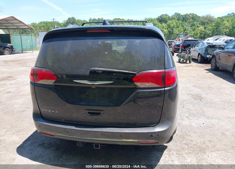2017 CHRYSLER PACIFICA TOURING L PLUS VIN: 2C4RC1EG8HR528557