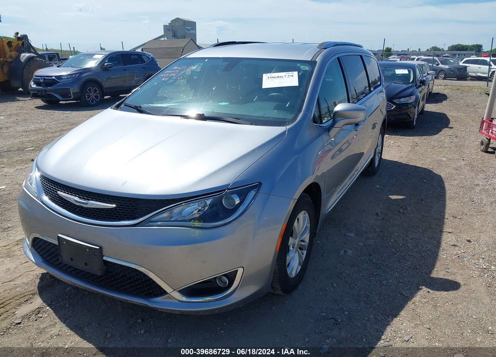 2019 CHRYSLER PACIFICA TOURING L VIN: 2C4RC1BGXKR560390