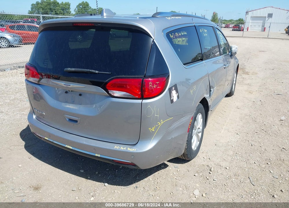 2019 CHRYSLER PACIFICA TOURING L VIN: 2C4RC1BGXKR560390