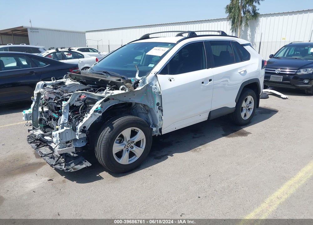 2021 TOYOTA RAV4 XLE VIN: 2T3W1RFV5MC114142