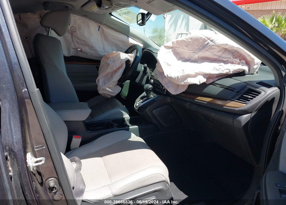 2017 HONDA CR-V EX-L/EX-L NAVI VIN: 7FARW1H8XHE010025