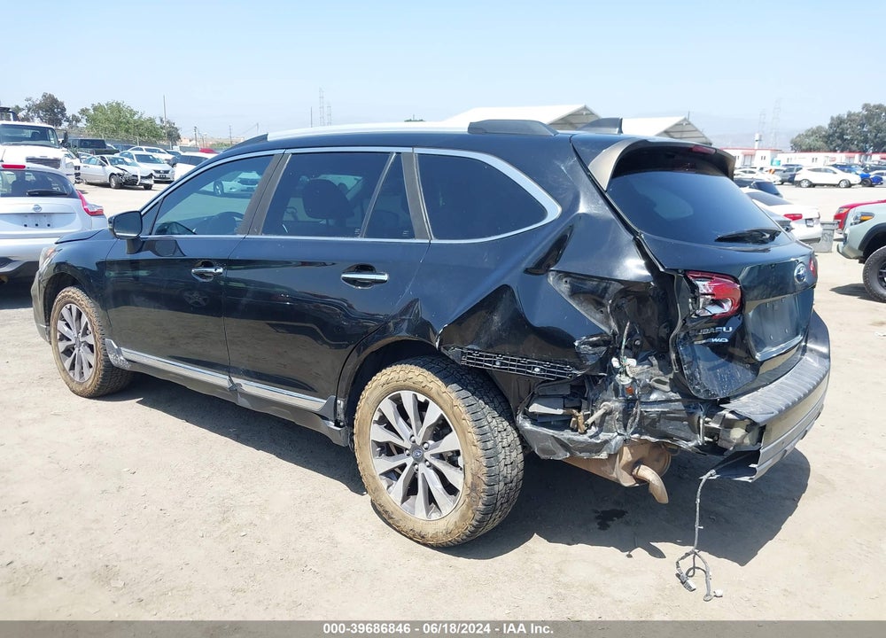 2018 SUBARU OUTBACK 2.5I TOURING VIN: 4S4BSATC5J3303365
