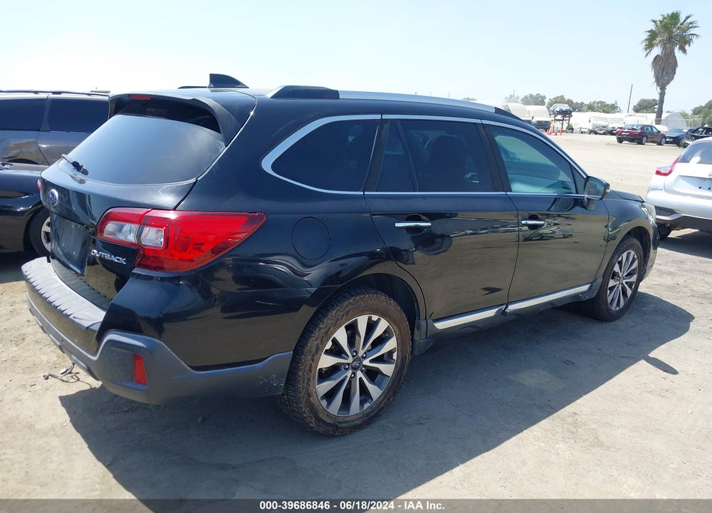 2018 SUBARU OUTBACK 2.5I TOURING VIN: 4S4BSATC5J3303365