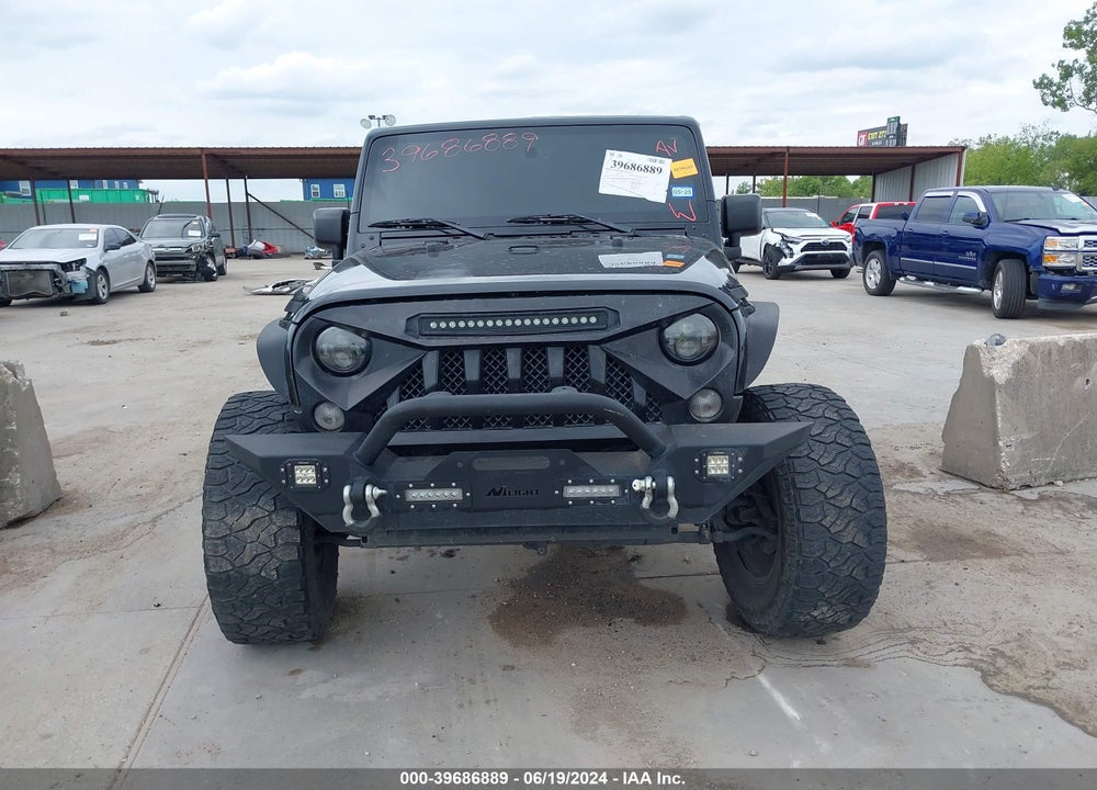 2016 JEEP WRANGLER UNLIMITED SPORT VIN: 1C4HJWDG5GL196584