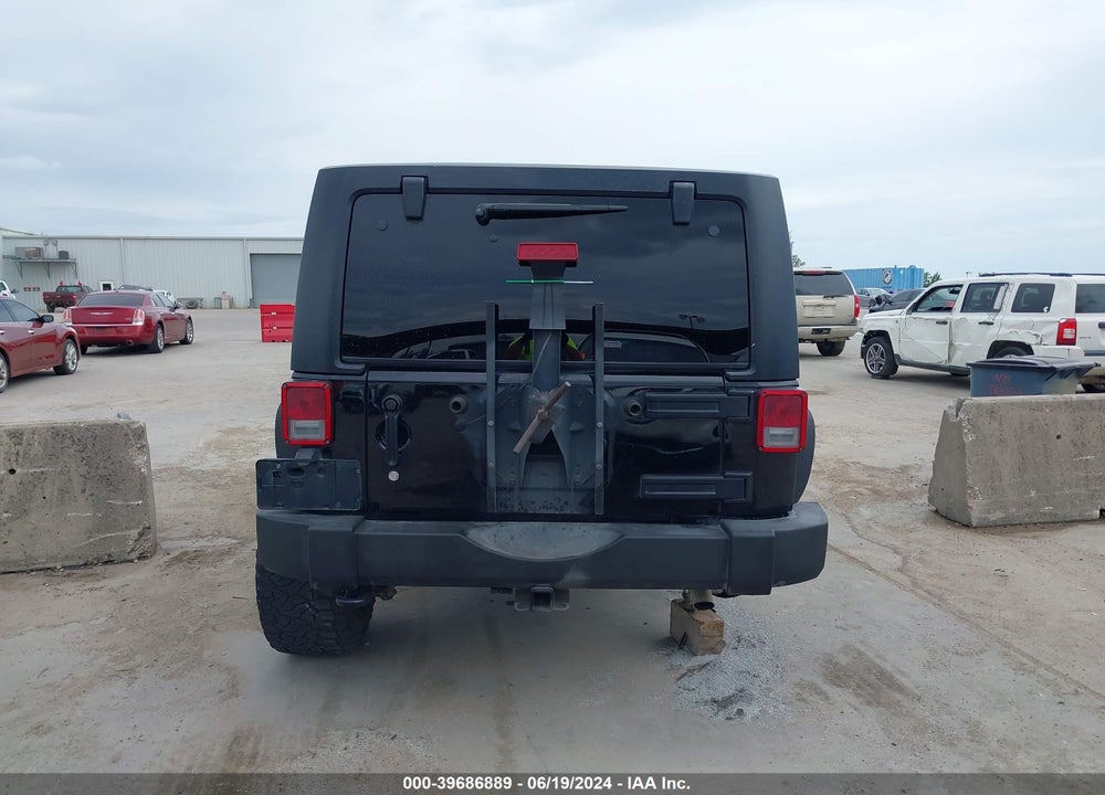 2016 JEEP WRANGLER UNLIMITED SPORT VIN: 1C4HJWDG5GL196584