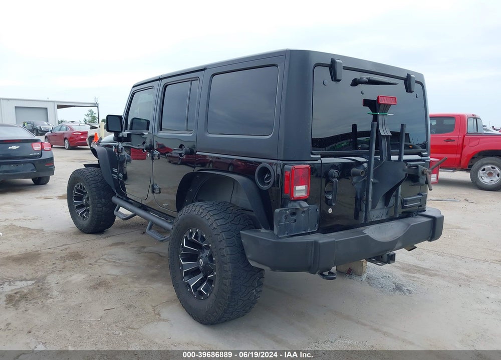2016 JEEP WRANGLER UNLIMITED SPORT VIN: 1C4HJWDG5GL196584