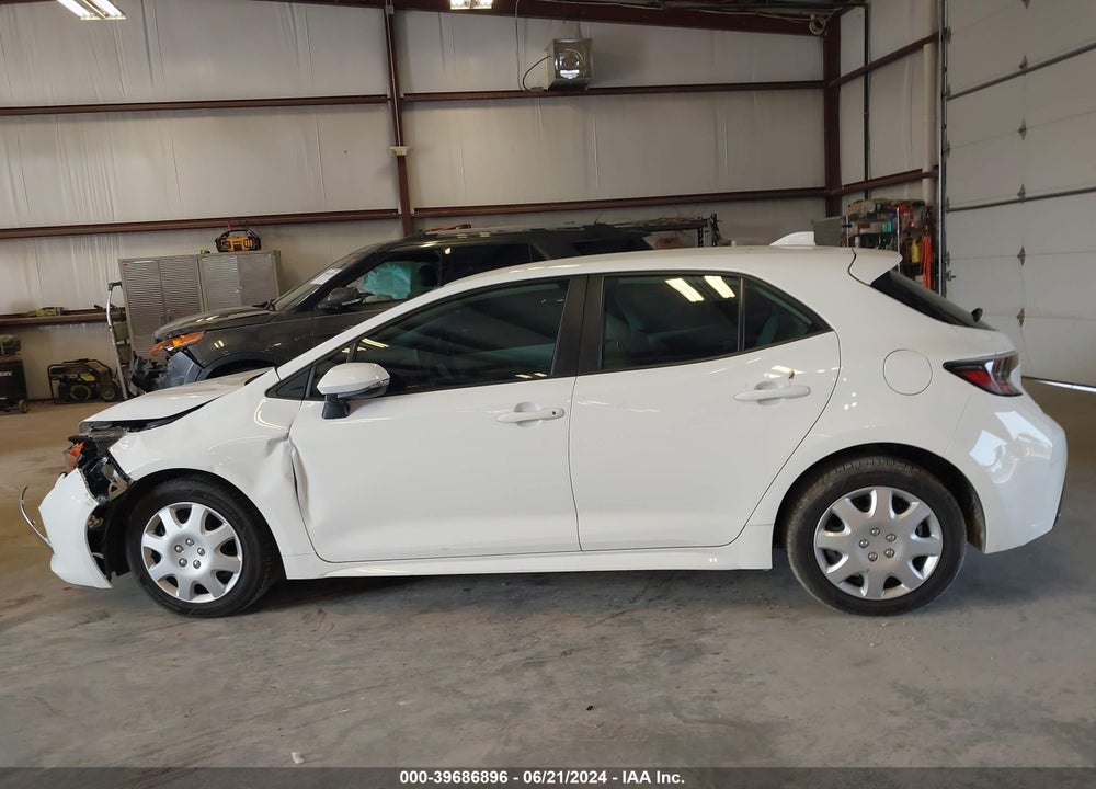 2021 TOYOTA COROLLA XSE VIN: JTNA4MBE9M3109985