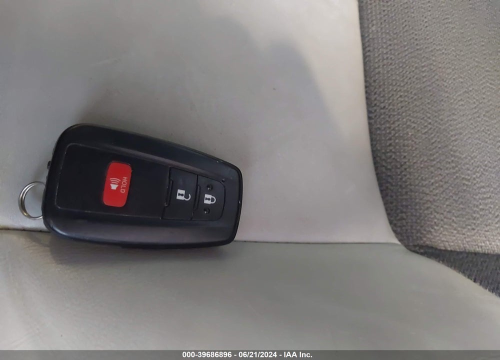 2021 TOYOTA COROLLA XSE VIN: JTNA4MBE9M3109985