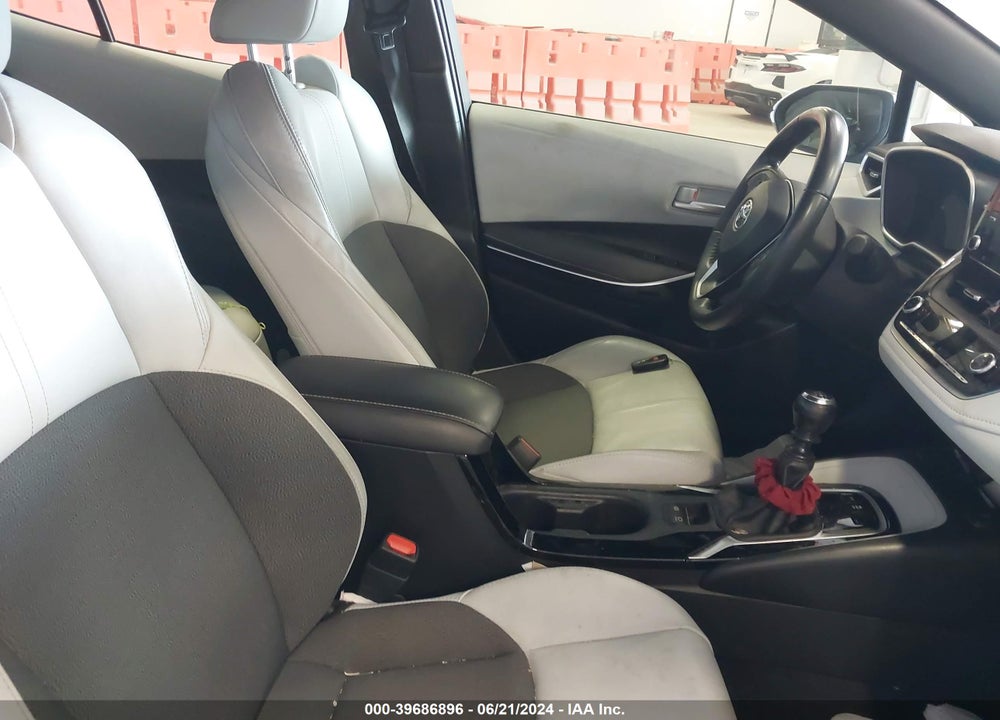 2021 TOYOTA COROLLA XSE VIN: JTNA4MBE9M3109985