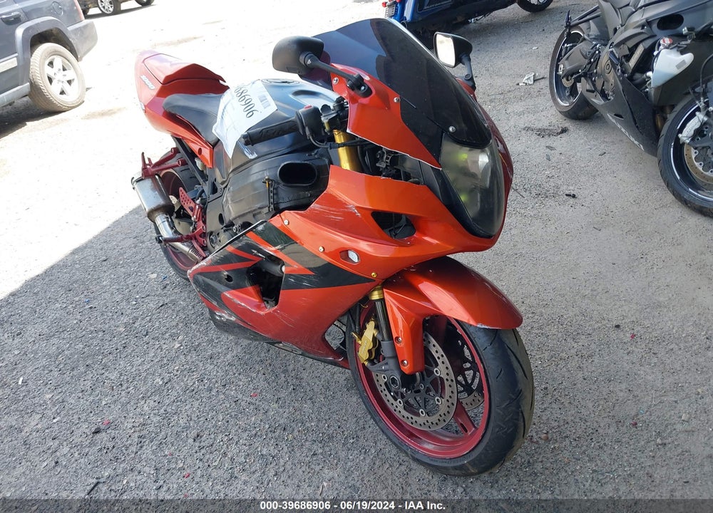 2004 SUZUKI GSX-R1000 VIN: JS1GT75A442107069