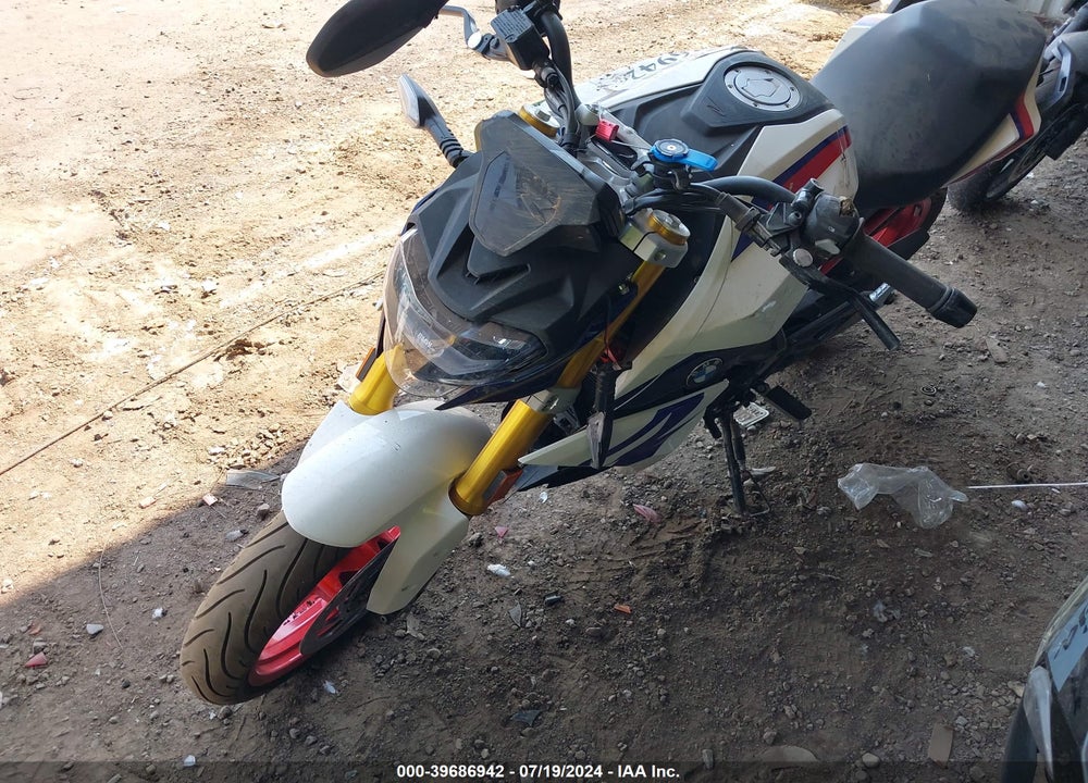 2022 BMW G310 R VIN: WB30G4309NRA33054