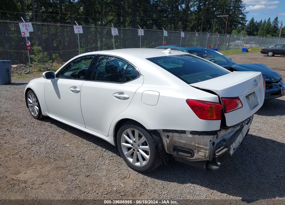 2009 LEXUS IS 250 VIN: JTHBK262X95088092