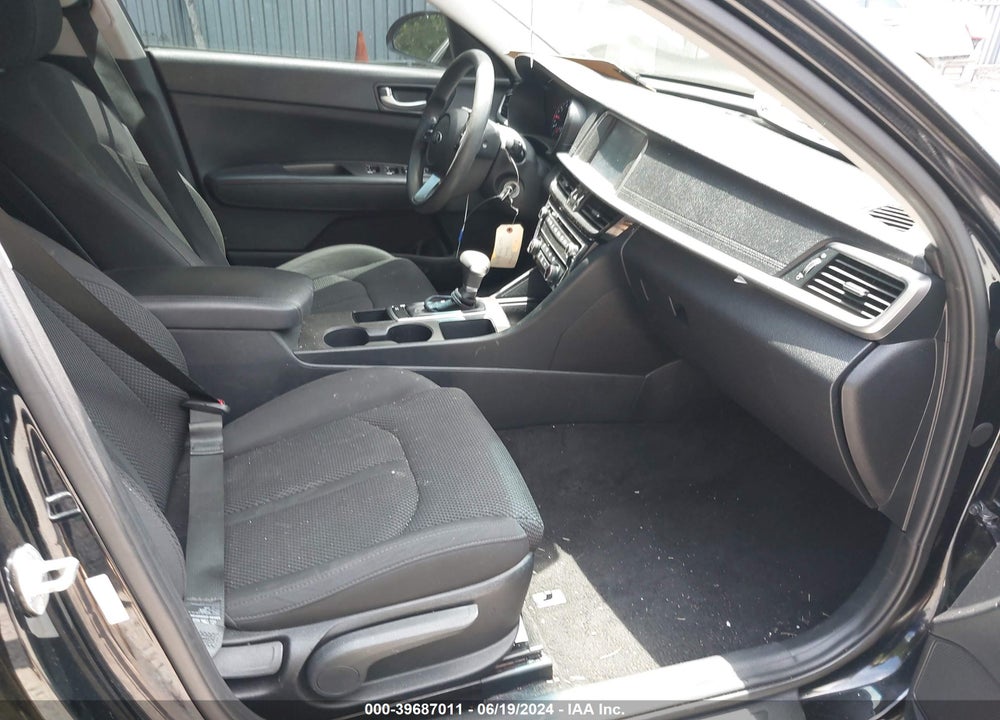 2019 KIA OPTIMA LX VIN: 5XXGT4L35KG316370