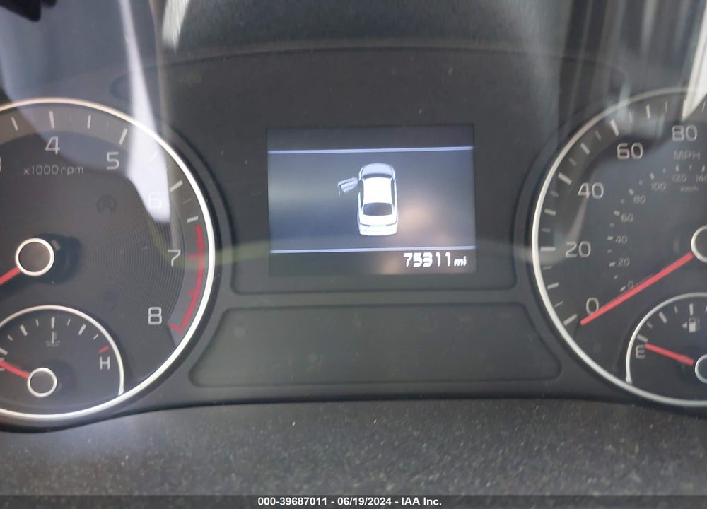 2019 KIA OPTIMA LX VIN: 5XXGT4L35KG316370