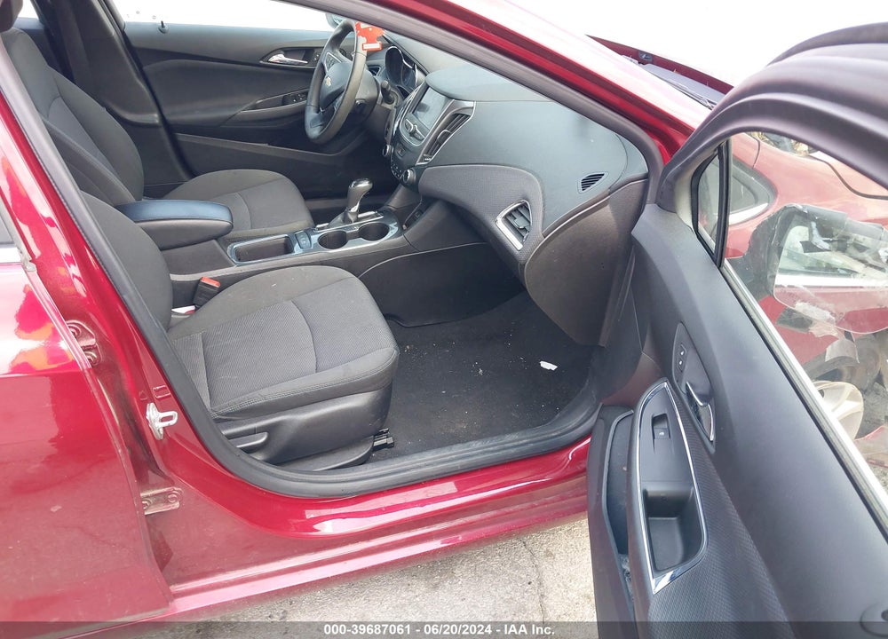 2019 CHEVROLET CRUZE LT VIN: 1G1BE5SM3K7142076