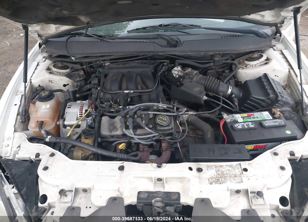 2005 FORD TAURUS SE VIN: 1FAFP53225A113925