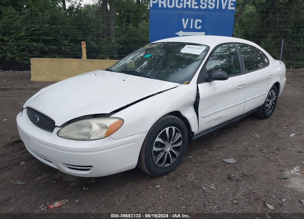 2005 FORD TAURUS SE VIN: 1FAFP53225A113925