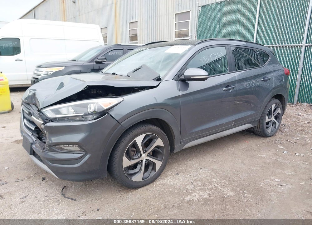 2018 HYUNDAI TUCSON VALUE VIN: KM8J33A28JU836657