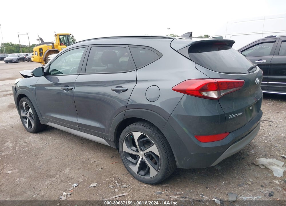 2018 HYUNDAI TUCSON VALUE VIN: KM8J33A28JU836657