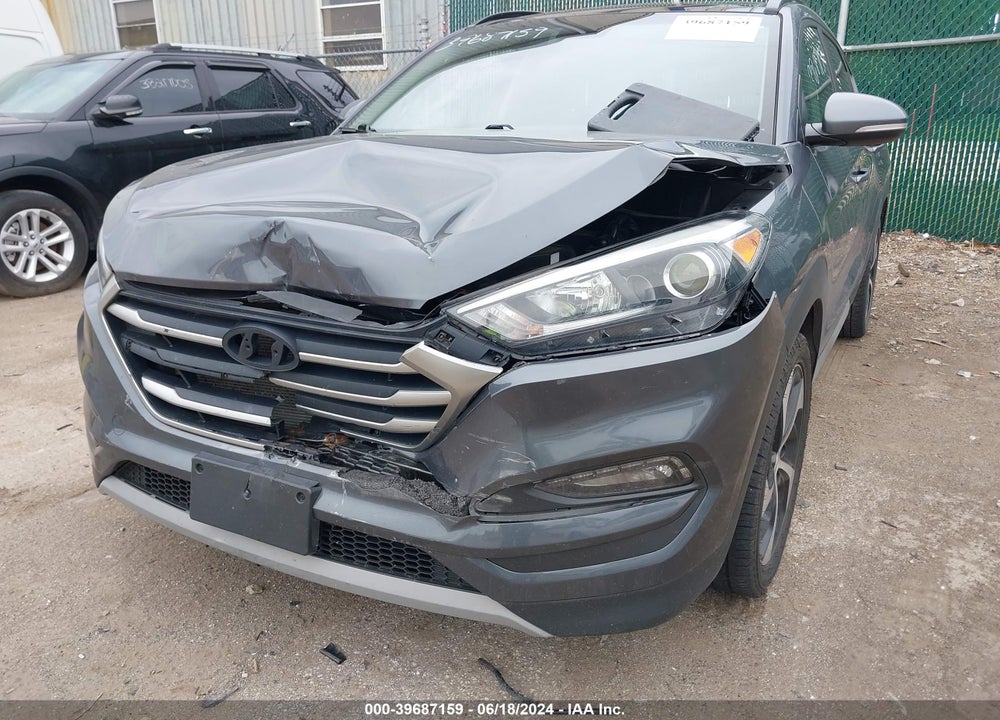 2018 HYUNDAI TUCSON VALUE VIN: KM8J33A28JU836657