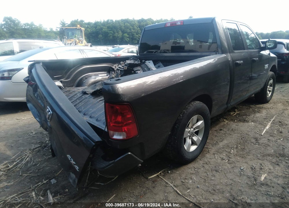 2017 RAM 1500 EXPRESS QUAD CAB 4X4 6'4 BOX VIN: 1C6RR7FG9HS539122