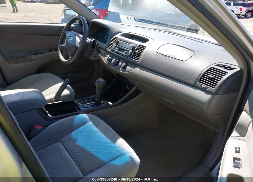 2003 TOYOTA CAMRY LE VIN: 4T1BE32K33U741522