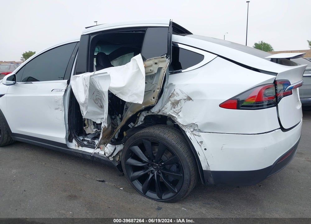 2021 TESLA MODEL X LONG RANGE DUAL MOTOR ALL-WHEEL DRIVE/LONG RANGE PLUS DUAL MOTOR ALL-WHEEL DRIVE VIN: 5YJXCBE21MF320351