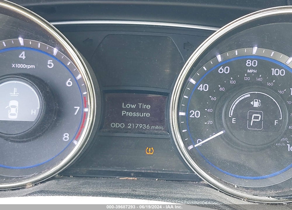 2013 HYUNDAI SONATA SE VIN: 5NPEC4AC2DH573956