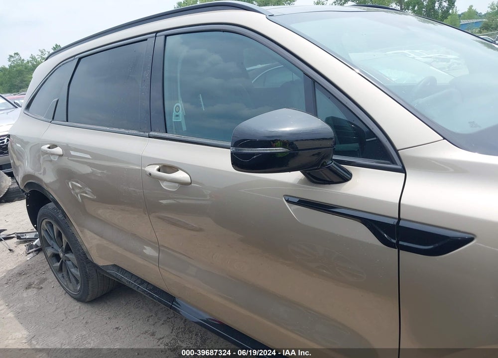 2021 KIA SORENTO VIN: 5XYRKDLF5MG028644