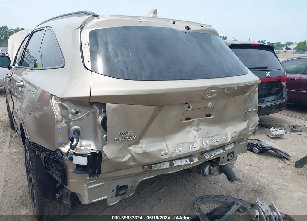 2021 KIA SORENTO VIN: 5XYRKDLF5MG028644