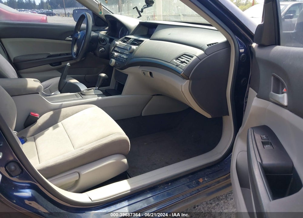 2008 HONDA ACCORD 2.4 LX-P VIN: JHMCP26498C068286